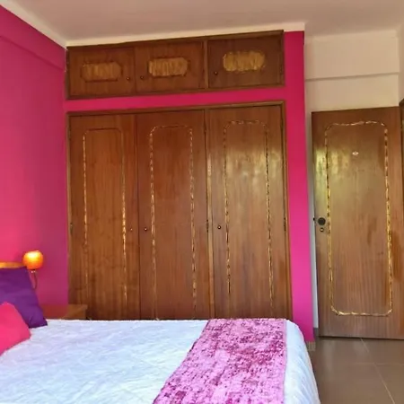 Apartment Alojamento Urbamarjd *